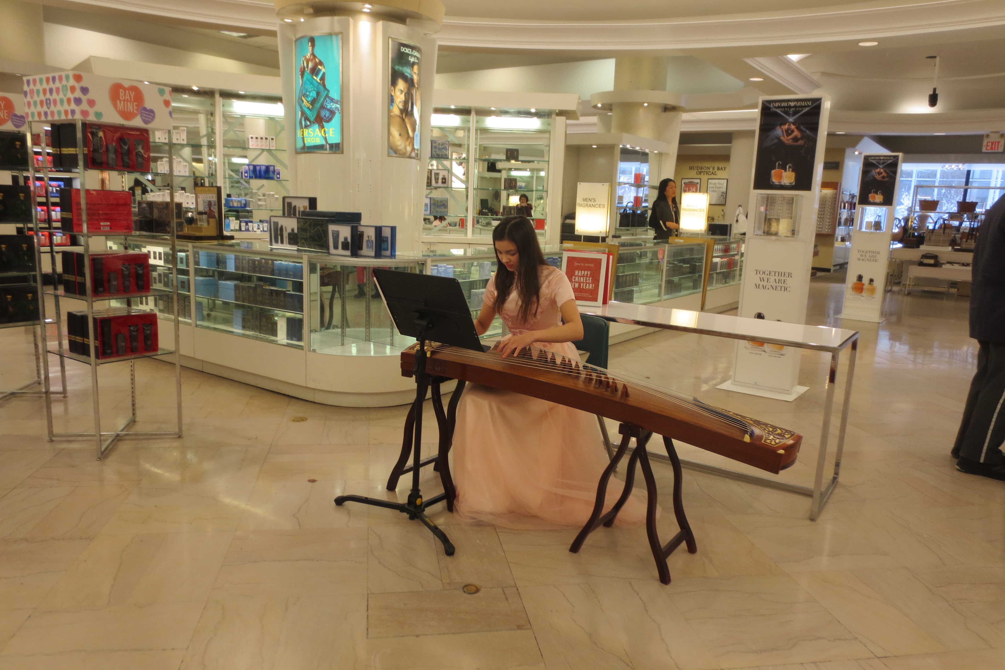 Solo guzheng performance